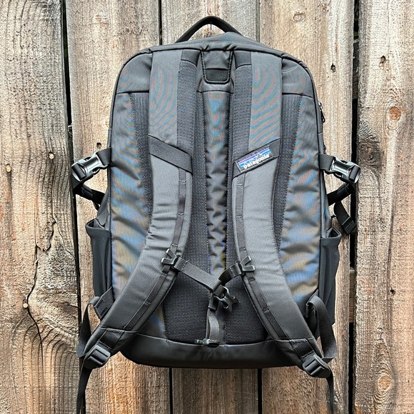 Flash Sale! “And Just like That” AJLT - NEW RARE Patagonia Crew Member Backpack! - Picture 6 of 14